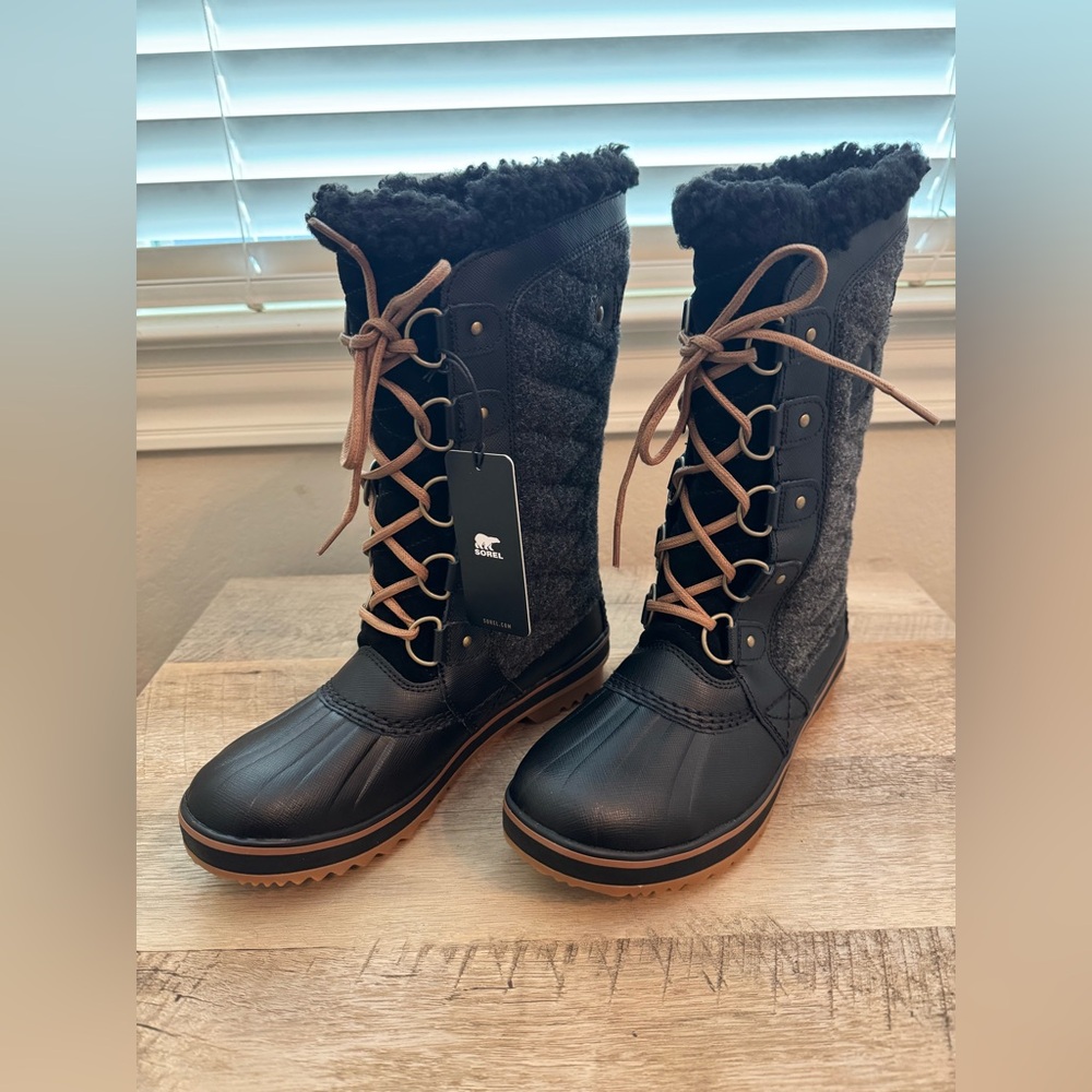 NWT Sorel Waterproof/Insulated Winter Boots - Black Size 7.5